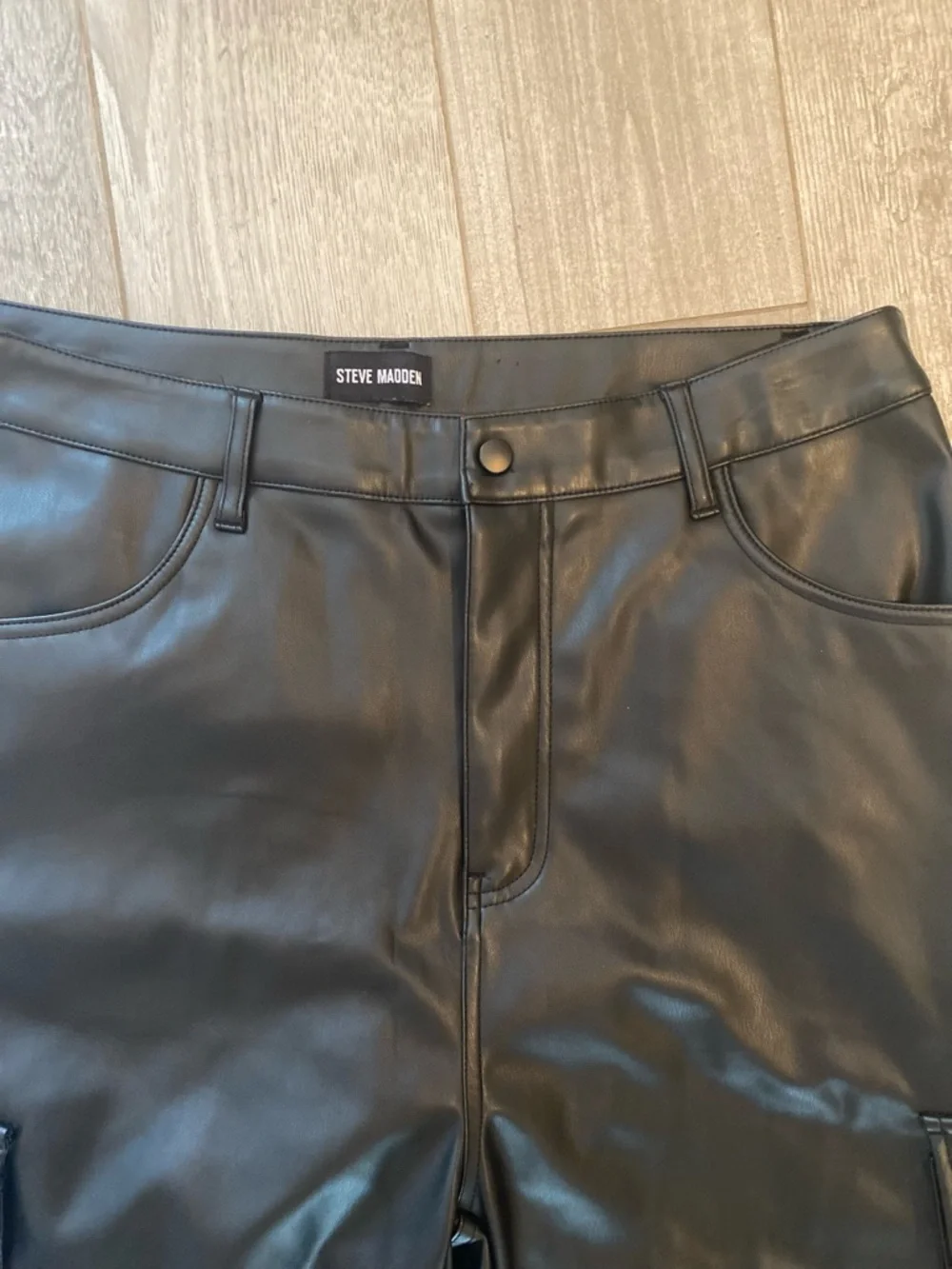 Steve Madden imitation leather cargo pants